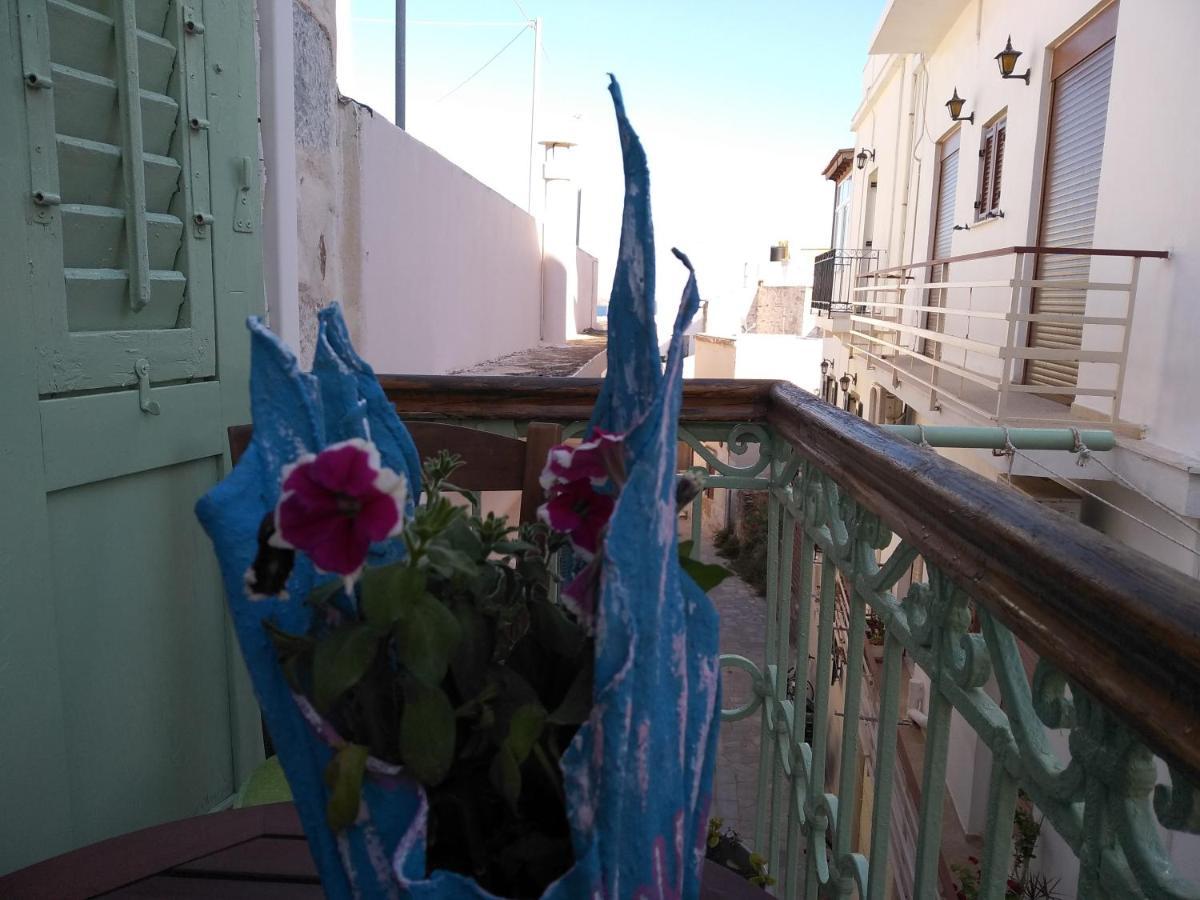 1872 - Agnes, Cozy Stony Apartment With Balcony Ermoupoli Exterior photo